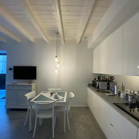 La Casa Di Gio: Piccolo Gioiello In Centro Apartment Como