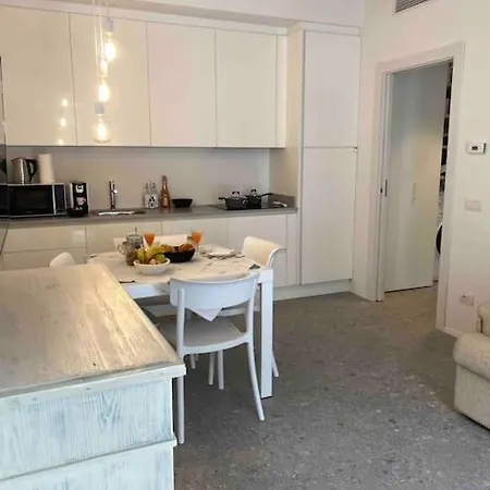 La Casa Di Gio: Piccolo Gioiello In Centro Apartment *